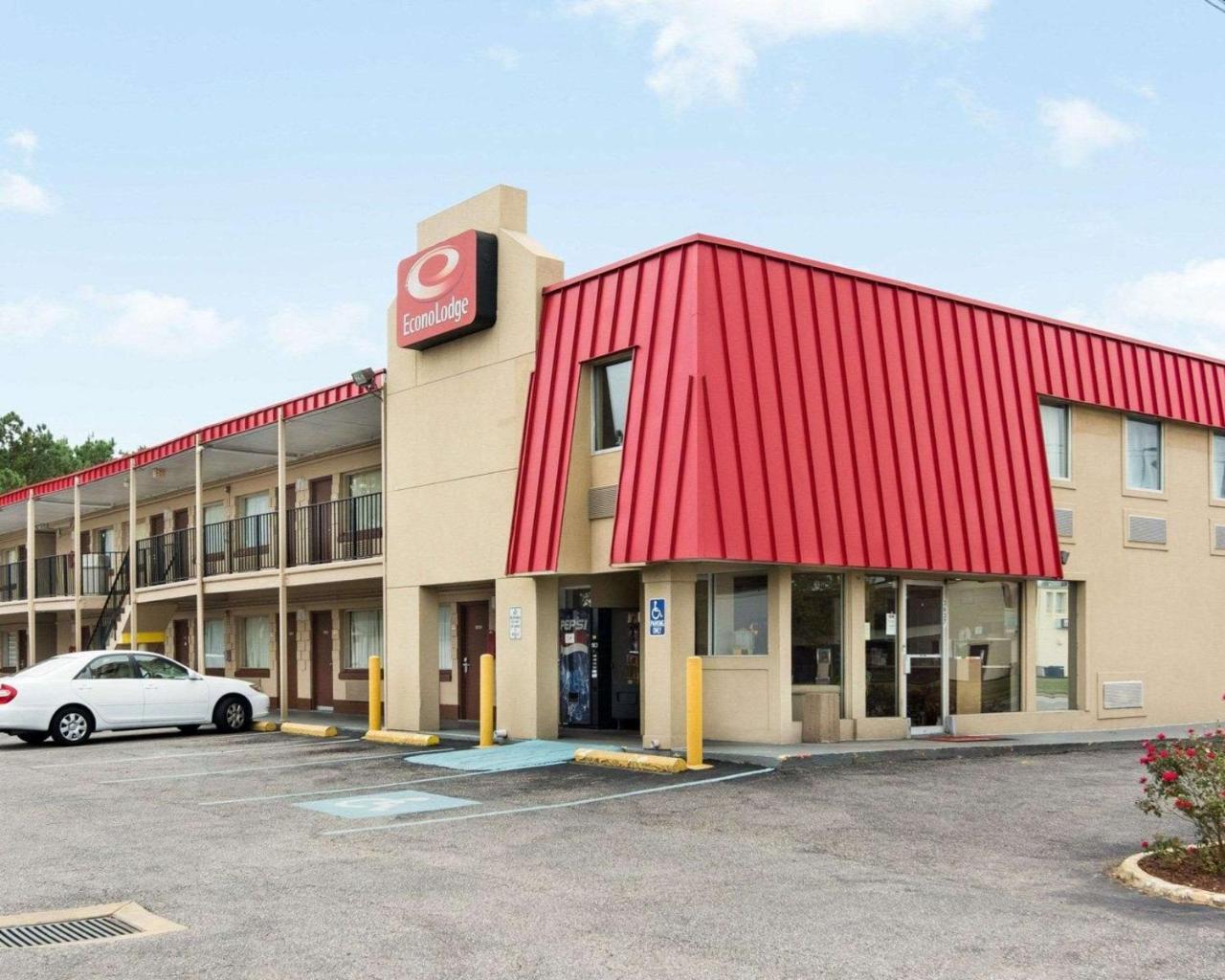 Econo Lodge Town Center Virginia Beach Exterior photo